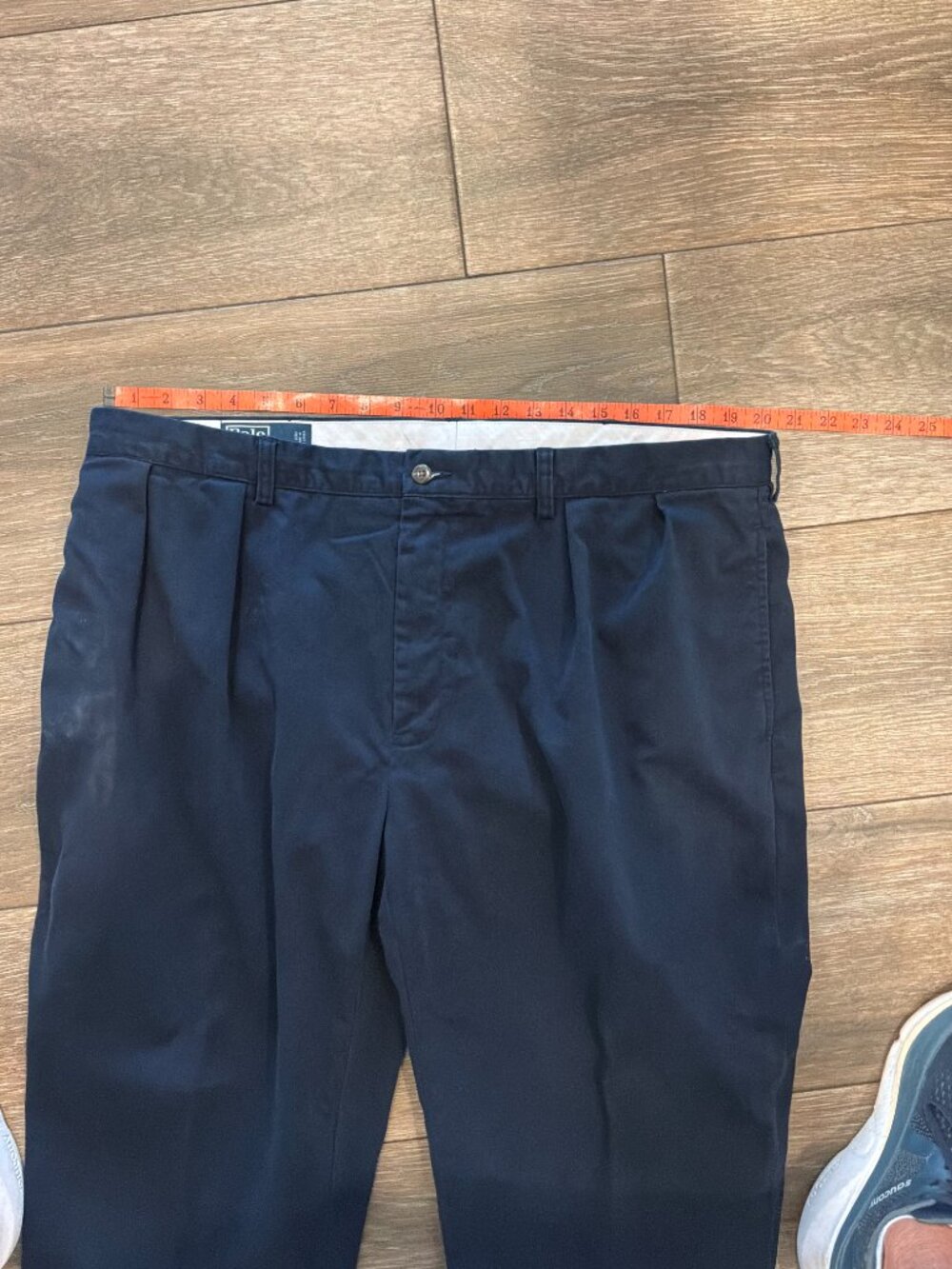 Polo Ralph Lauren Men's Ethan Pants Navy pleated 100% cotton. size 40/32 - Picture 2 of 9